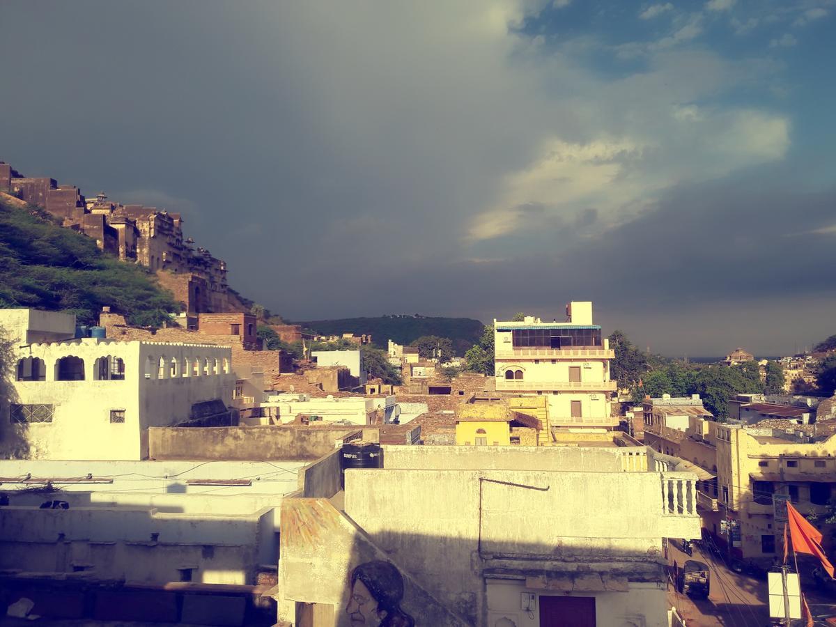 Shivam Tourist Guest House Būndi エクステリア 写真