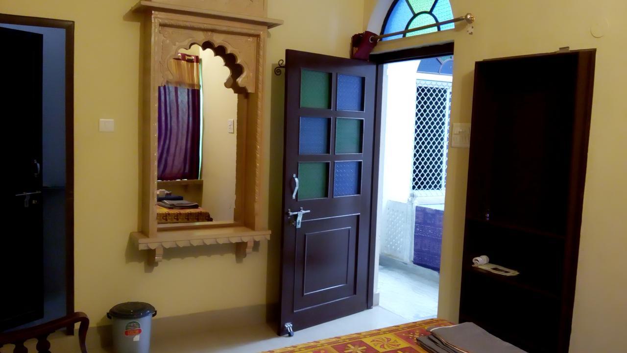 Shivam Tourist Guest House Būndi エクステリア 写真